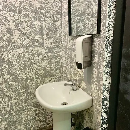 Zipper House Hostel