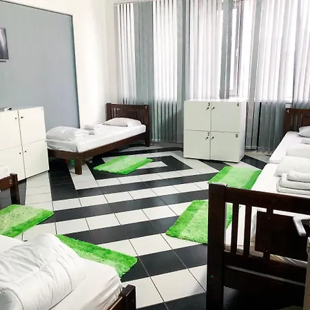 אכסניה Zipper House *