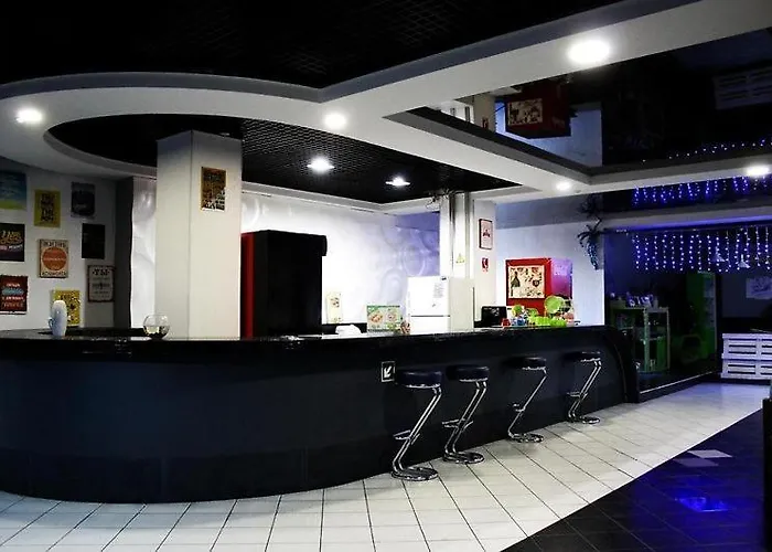 Zipper House * Odessa