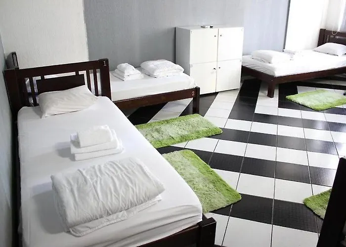 Zipper House Hostel *